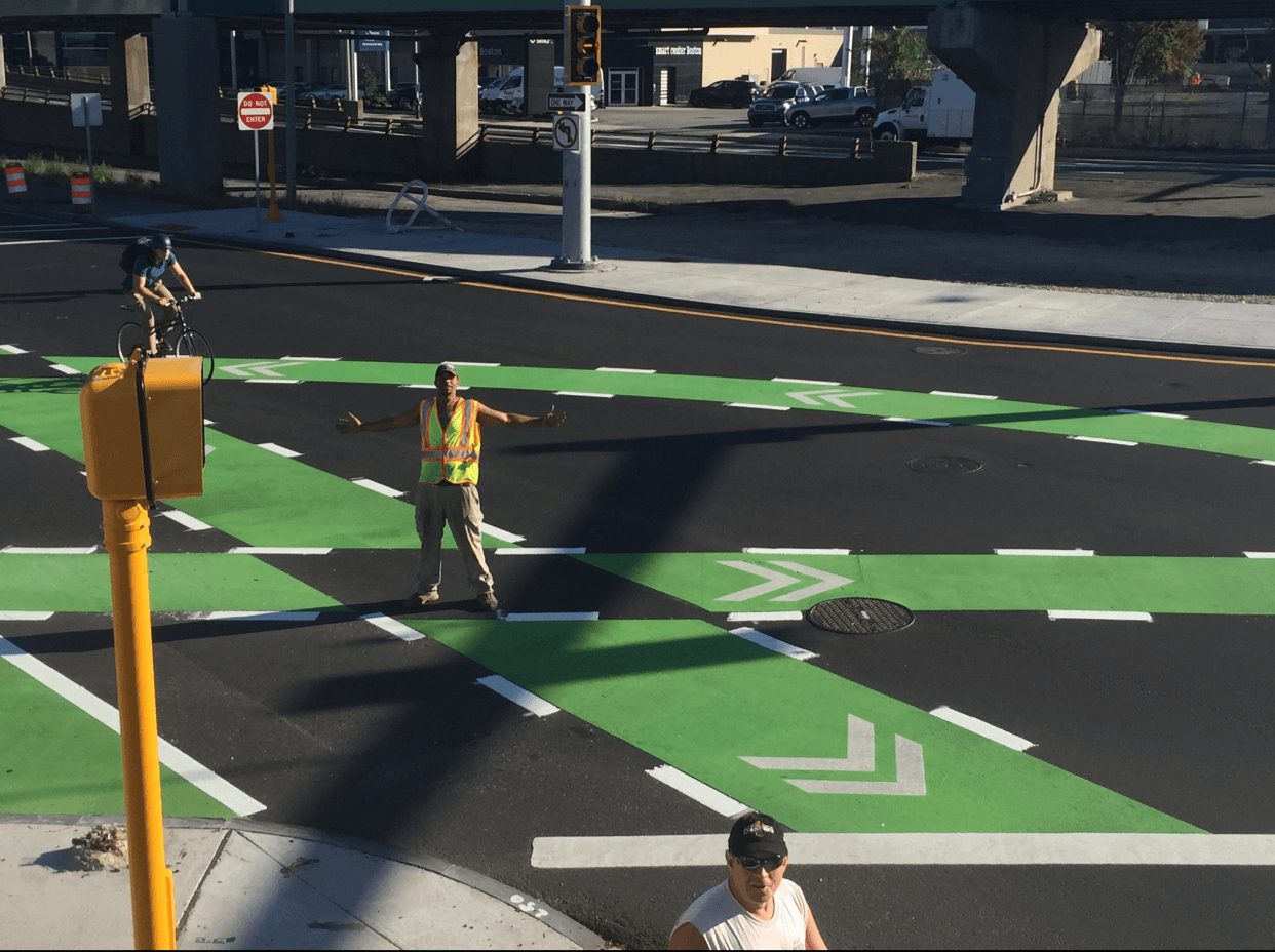 Canadian coloured bike lane project by HUB Surface Systems — a multi-use path approach in Canada