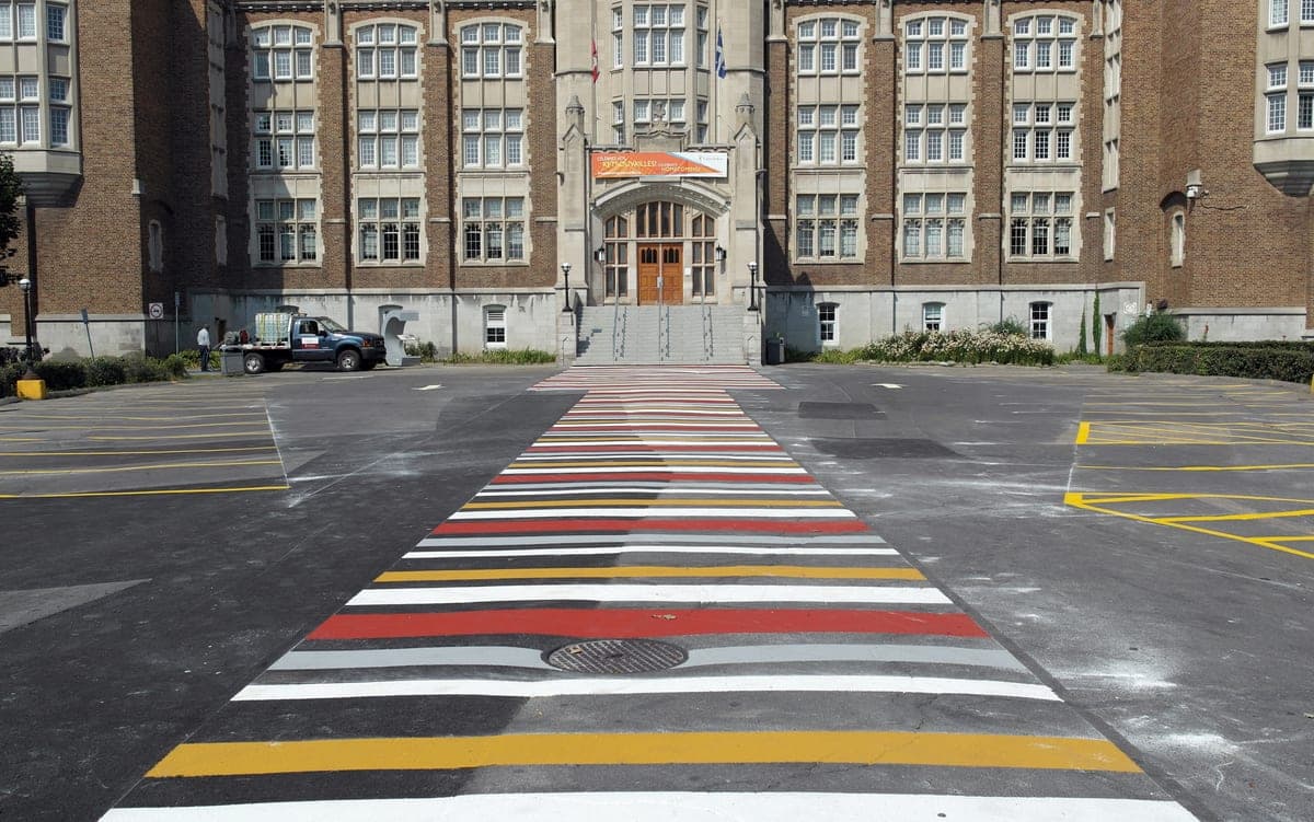 Public Spaces surface systems by HUB — Canadian installation — installation photo 5