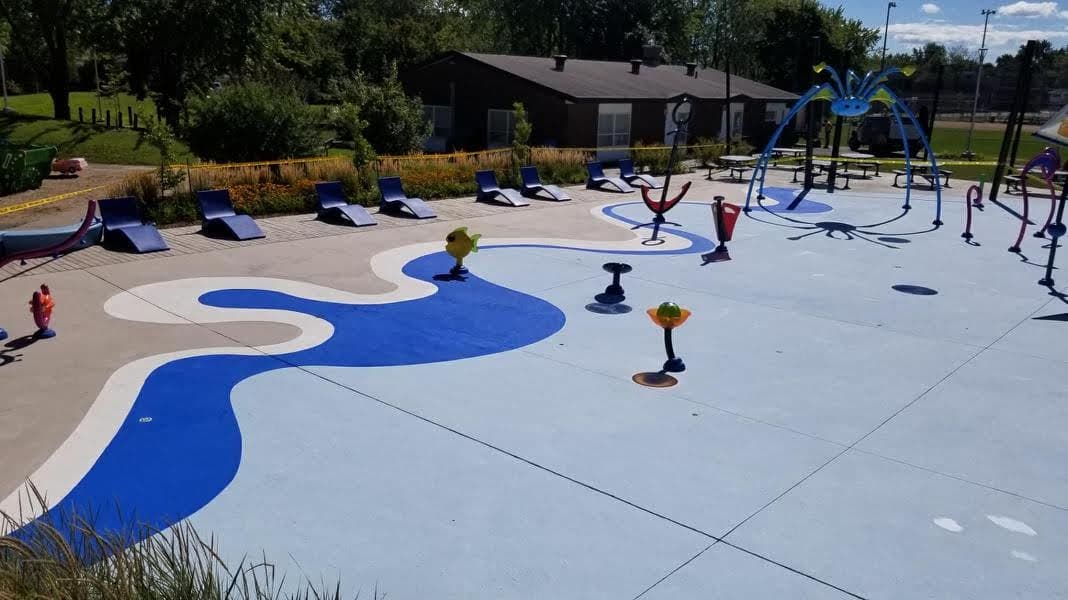 Splash Pads surface systems by HUB — Canadian installation — installation photo 3