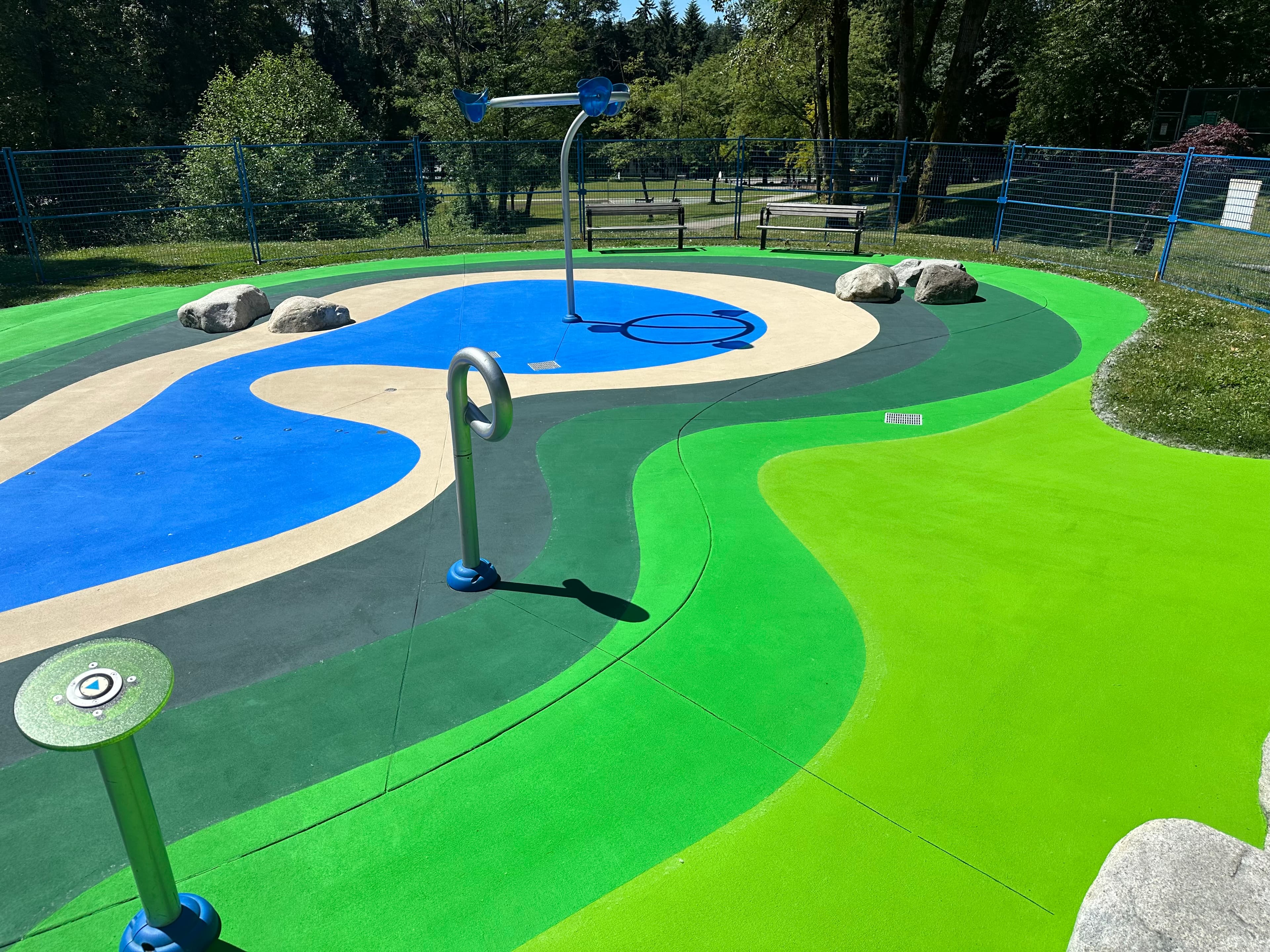 Splash Pads surface systems by HUB — Canadian installation — installation photo 7