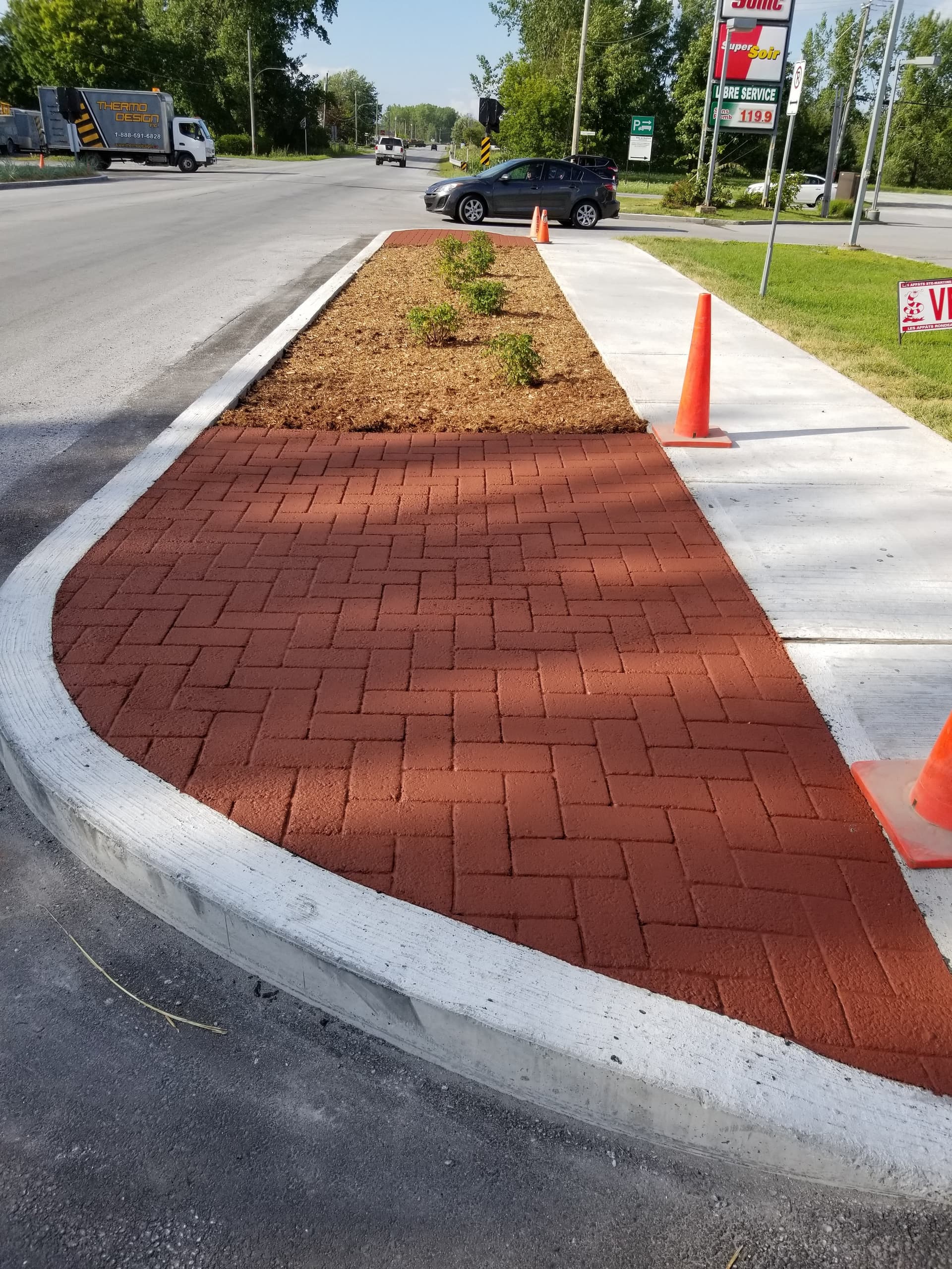 Canadian decorative pathway paving project by HUB Surface Systems — a multi-use trail in Canada