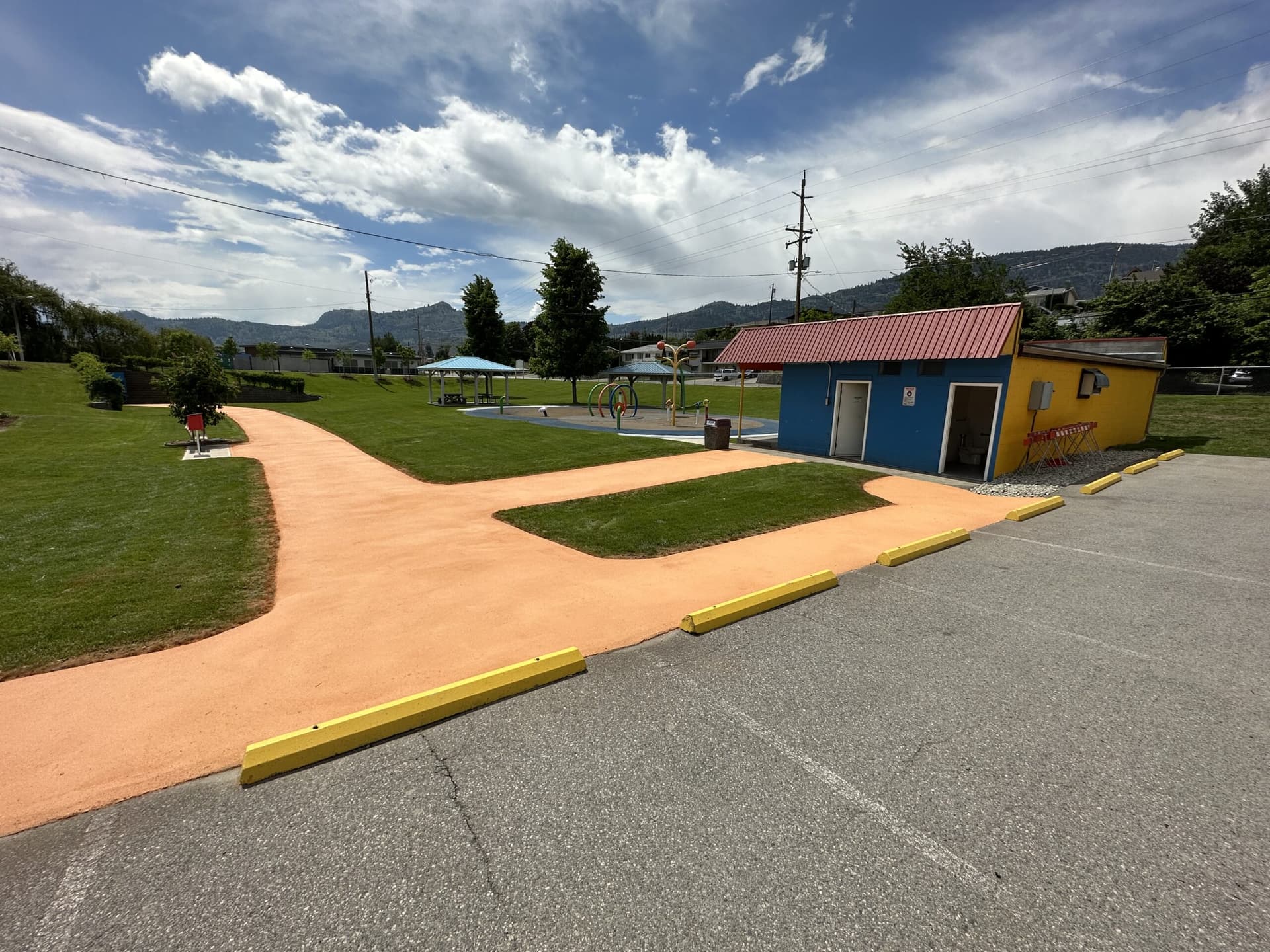 StreetBondSR solar-reflective coating installation in Canada: surface temperature reduction and LEED credit at a courtyard surface