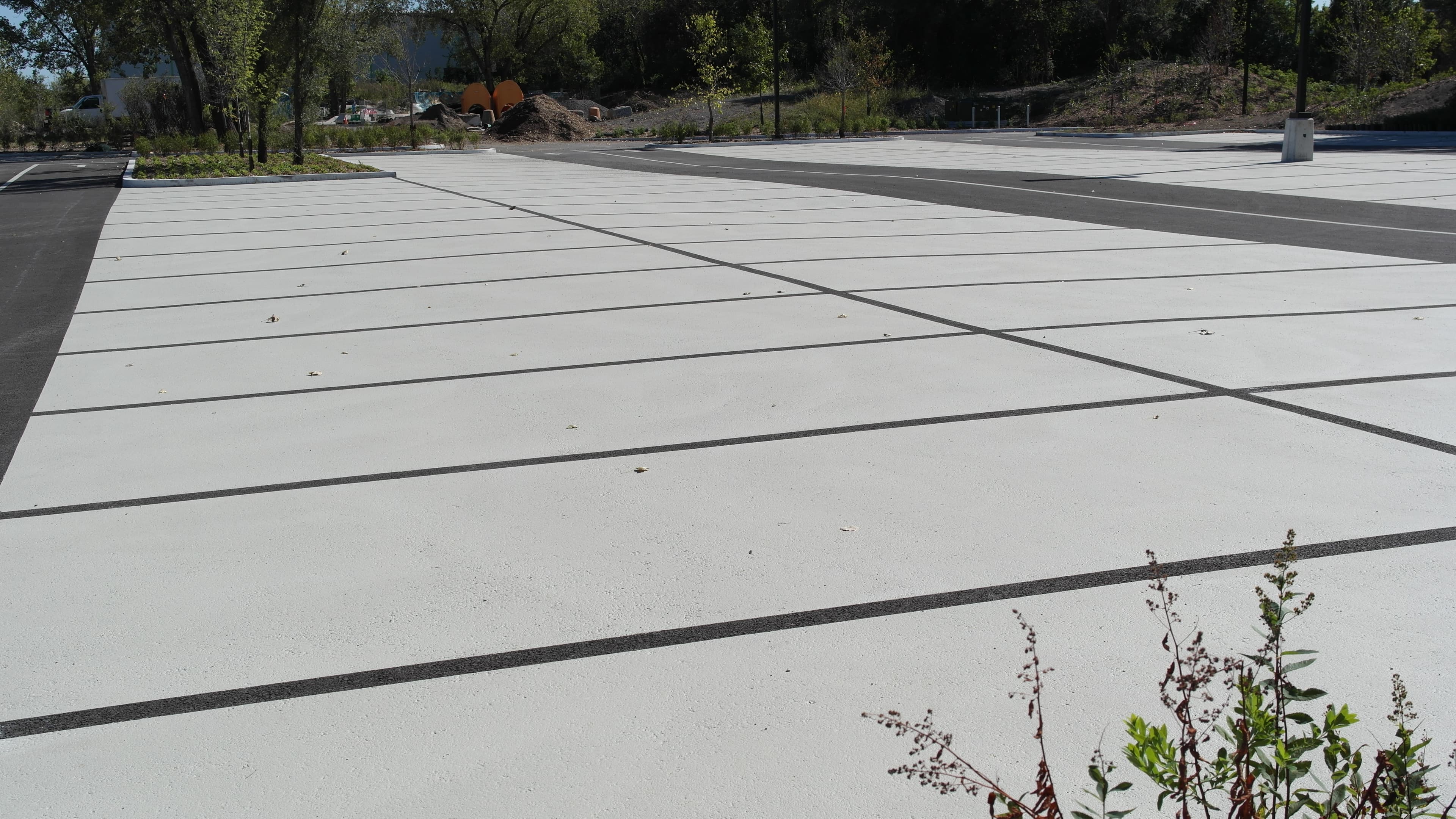 StreetBondSR decorative pavement by HUB Surface Systems — installation photo 8
